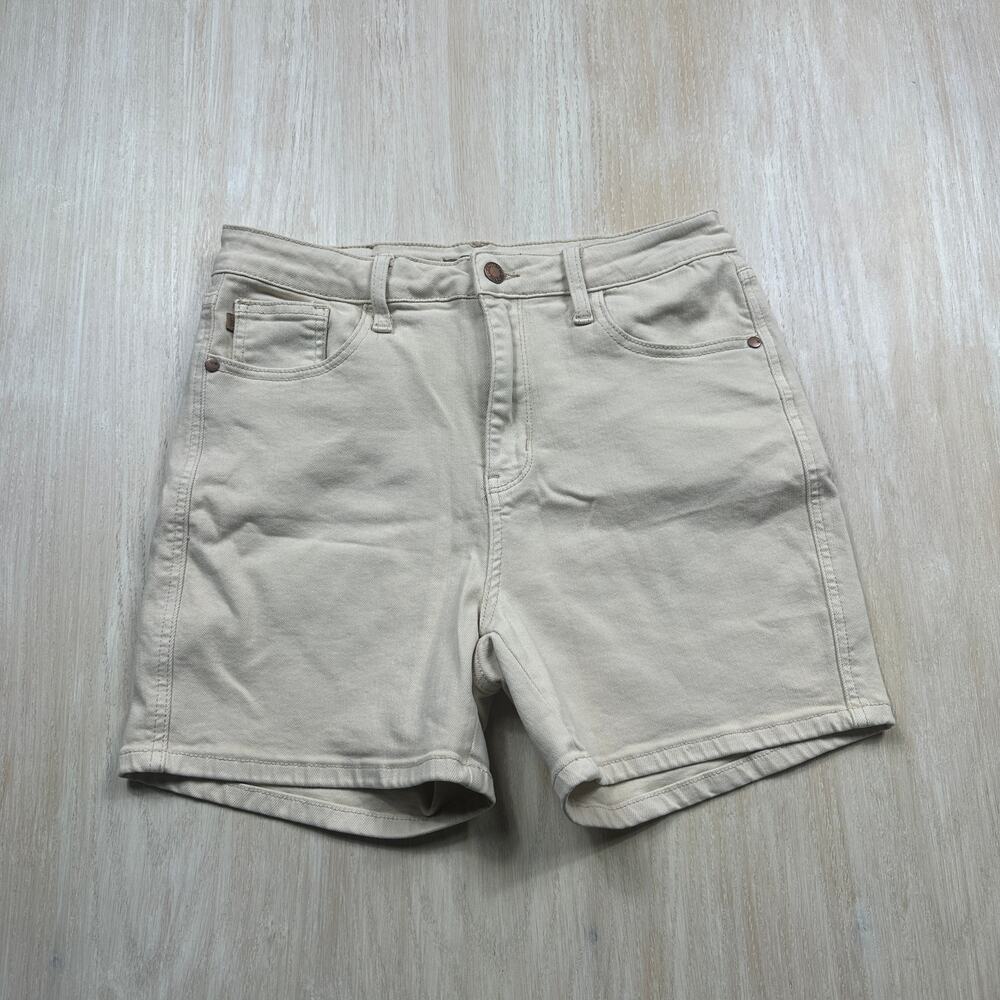 Judy Blue Bone Oatmeal Garment Dyed High Rise Stretch Embroidered Denim Shorts L